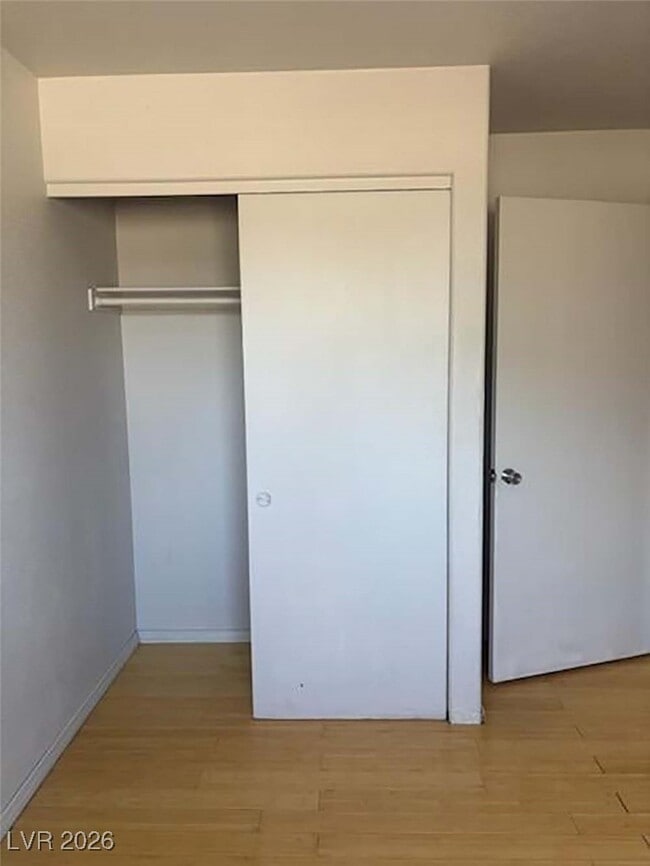 Foto del edificio - 231 W Philadelphia Ave