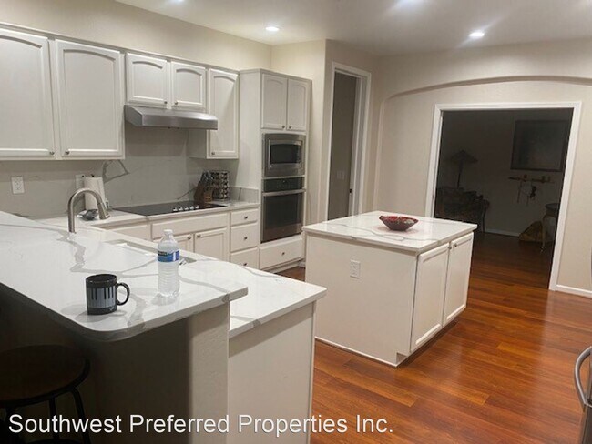 Foto del edificio - 2 br, 2.5 bath House - 2029 N. 164th Ave.