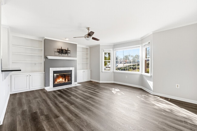 Building Photo - 2071 Defoors Ferry Rd NW