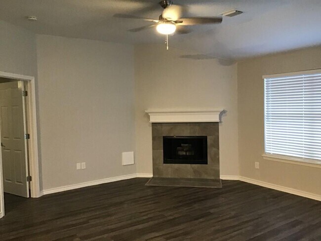 Building Photo - 5010 Chase Mountain Dr
