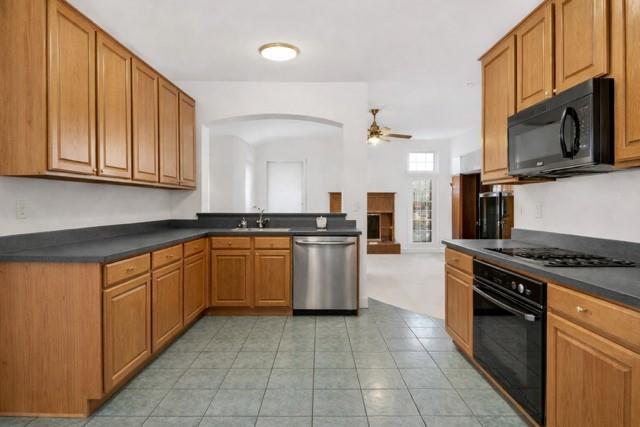 Building Photo - 2720 Zoeller Dr