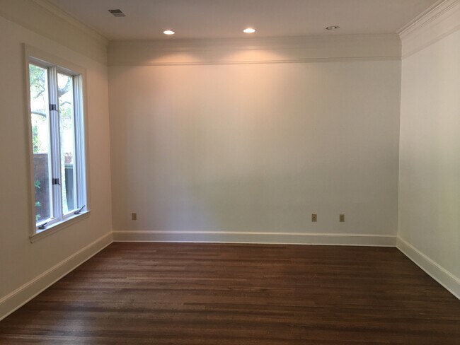 Foto del edificio - 4BR/3.5ba, 4000 sq ft, located in River Oa...