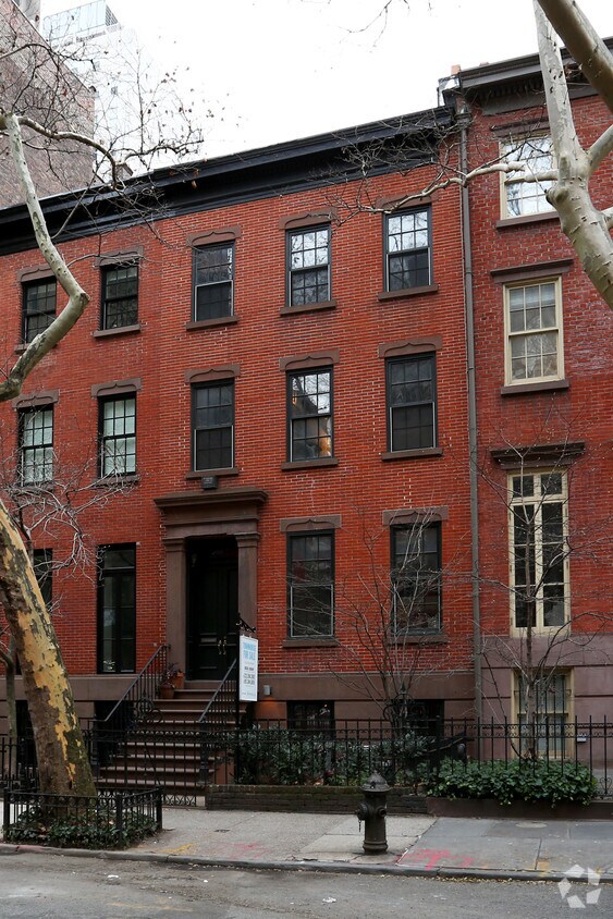 Primary Photo - 112 W 13th St