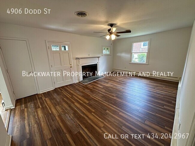 Foto del edificio - 4906 Dodd St