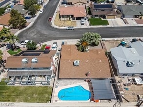 Building Photo - 533 Sheffield Dr