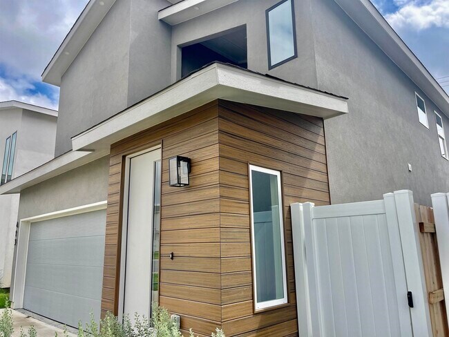 Building Photo - 413 Deer Path Lp