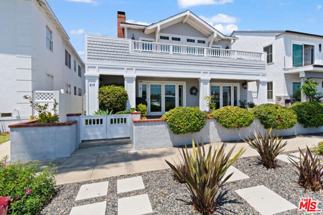 Primary Photo - 317 Bay Shore Ave