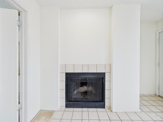 Foto del edificio - 3115 Helms St