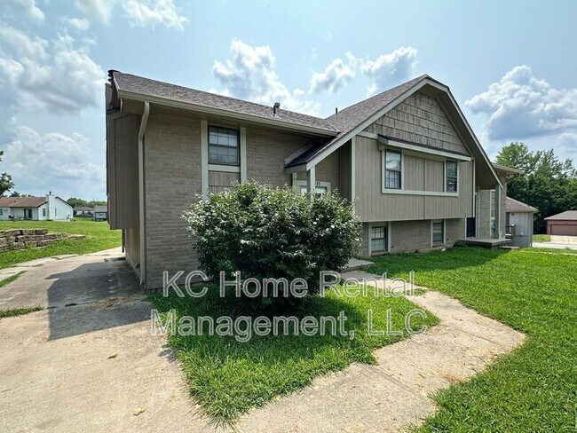 Foto del edificio - 8937 Armstrong Ave