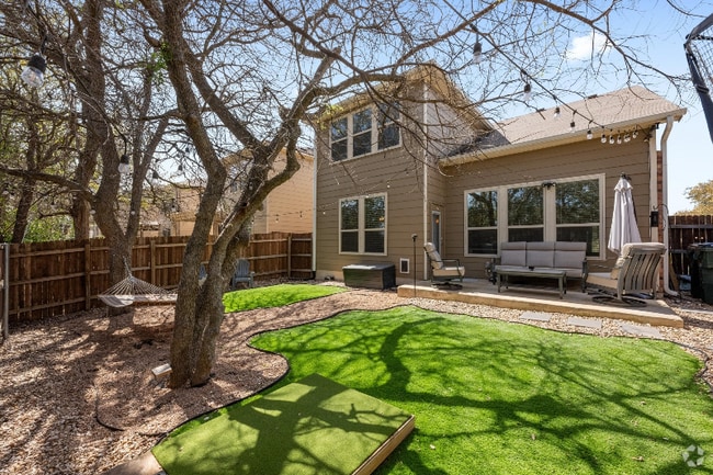 Building Photo - 9401 Tanager Way