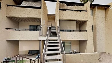 Building Photo - 8055 E Thomas Rd