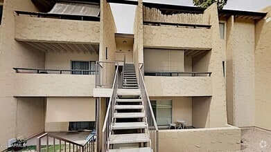 Building Photo - 8055 E Thomas Rd