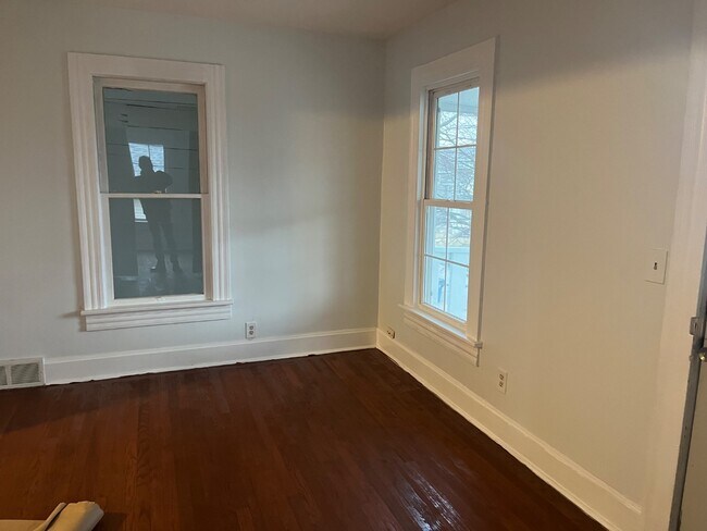 Foto del edificio - 1309 W 2nd St