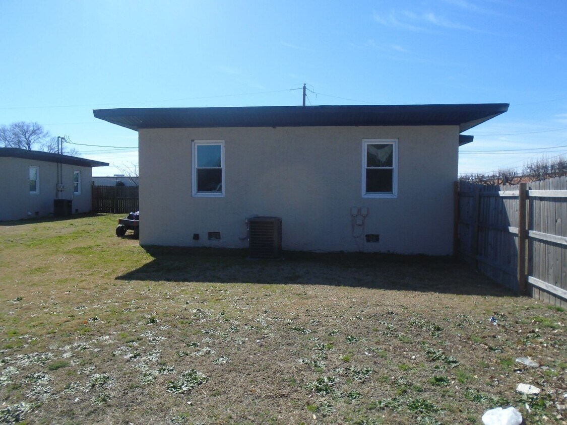 Foto del edificio - Bragg Court Apartment offering 1/2 OFF YOUR FIRST MONTHS RENT!! Available NOW!!