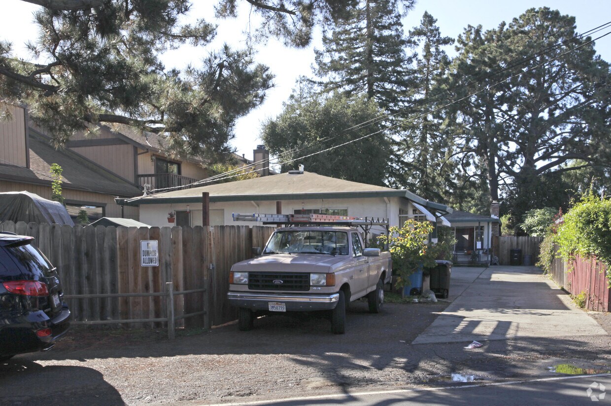 Foto principal - 82-84 Central Ave
