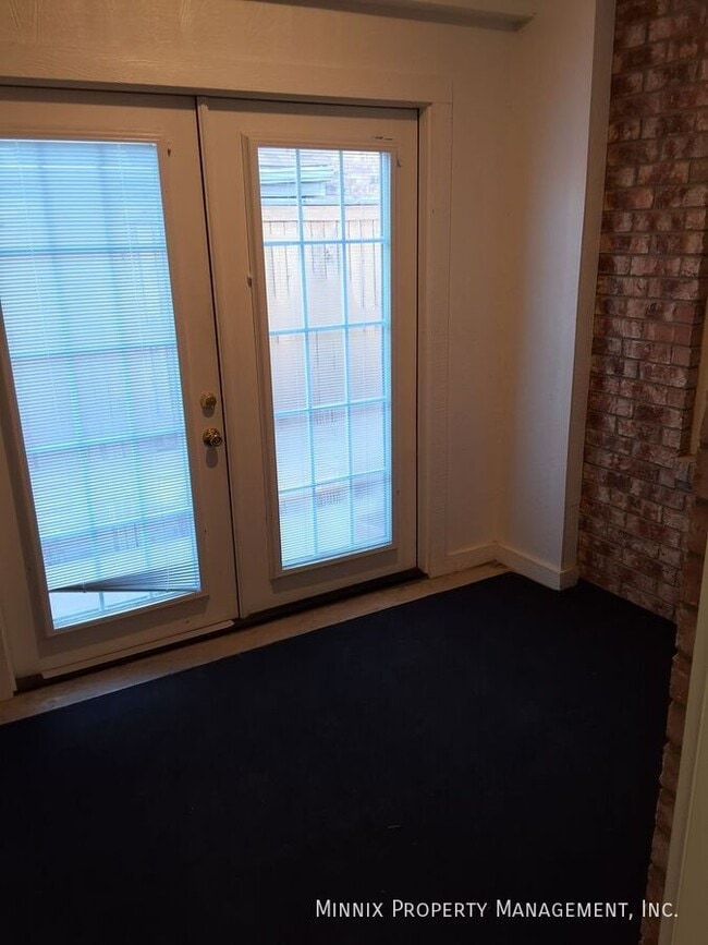 Foto del edificio - 4713 Timber Ln