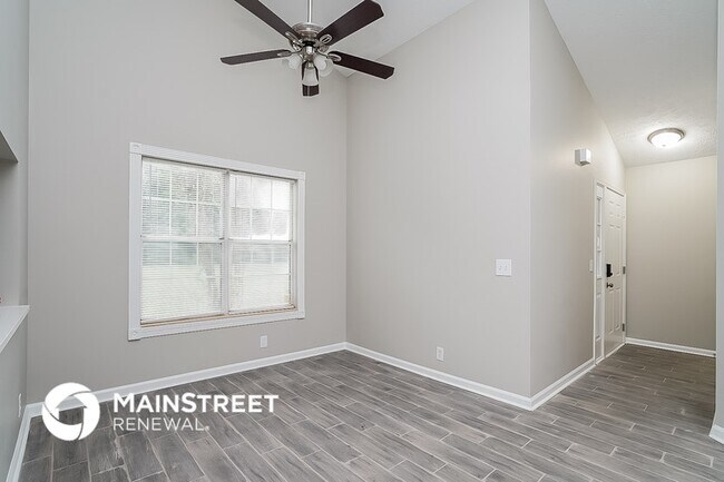 Foto del edificio - 2014 Valley Dr