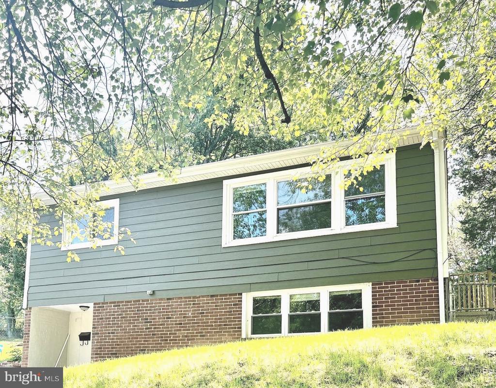 Primary Photo - 13428 Greenacre Dr