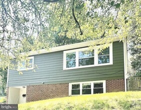 Building Photo - 13428 Greenacre Dr