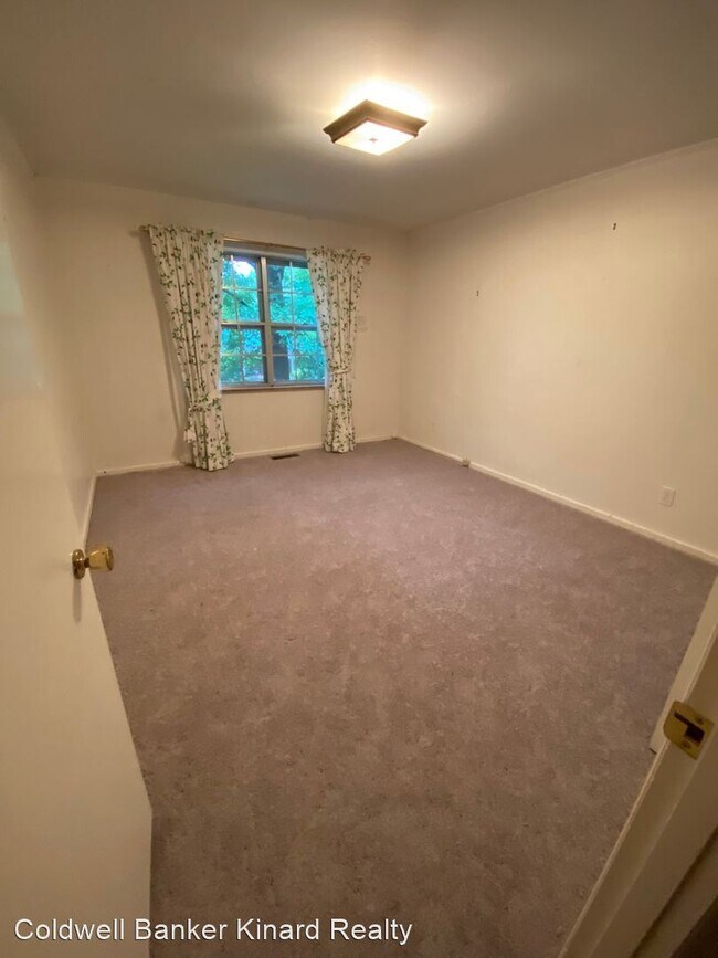 Building Photo - 3 br, 2 bath House - 3967 Woodcrest Circle NW