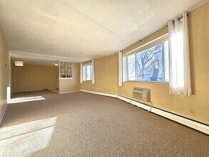 Building Photo - 50 Green 316 Grn