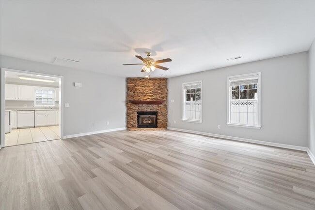 Building Photo - 1520 Birkdale Ct