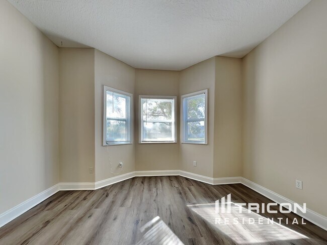 Foto del edificio - 39 Wood Acre Ln