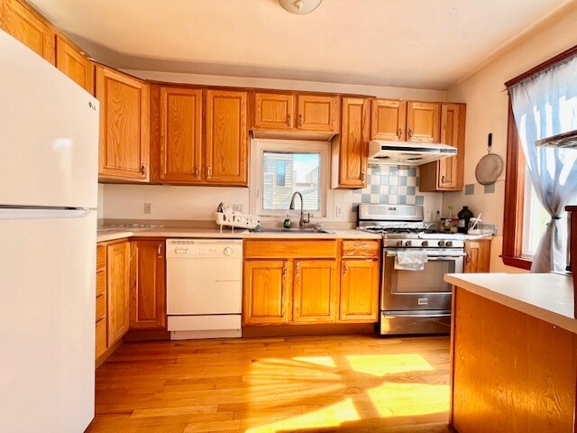 Building Photo - 99 Litchfield St
