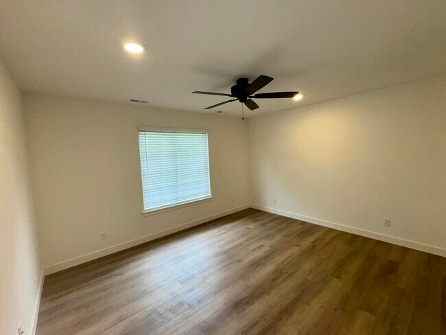 Foto del edificio - 2365 S Bearfield Rd