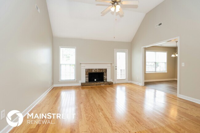 Building Photo - 2274 Dewey Dr