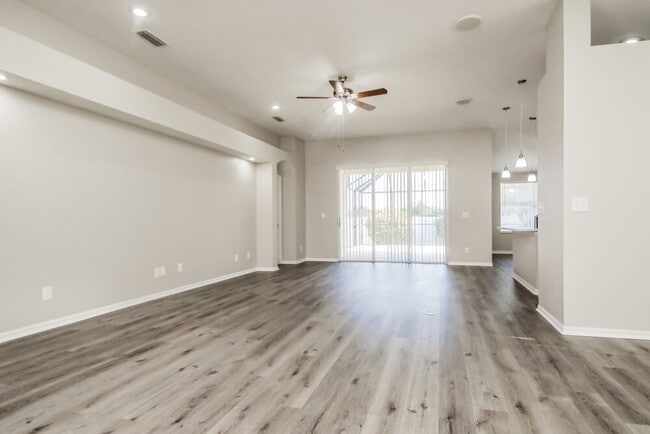 Building Photo - 1104 Barclay Wood Dr