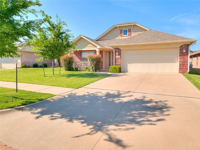 Photo - Deer Creek Schools- 3Bedroom/Formal Dinnin... House