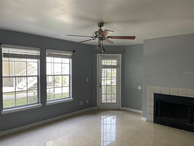 Foto del edificio - 5974 Westgate Dr
