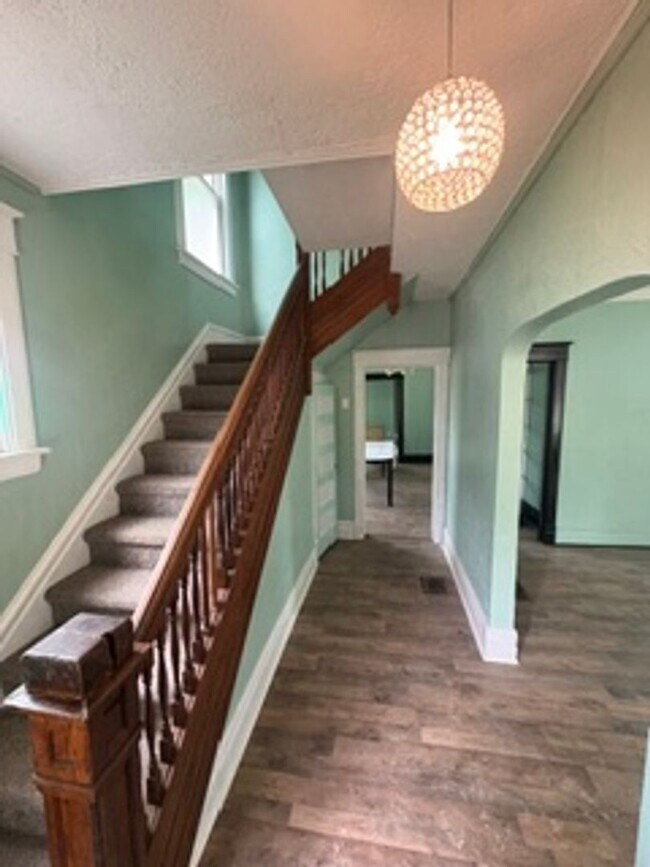 Foto del edificio - 4 bedroom single family home in Peoria for Rent