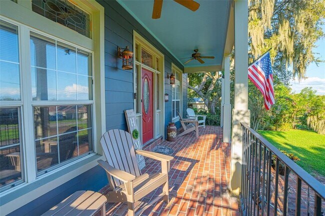 Foto del edificio - 126 E Palmetto Ave