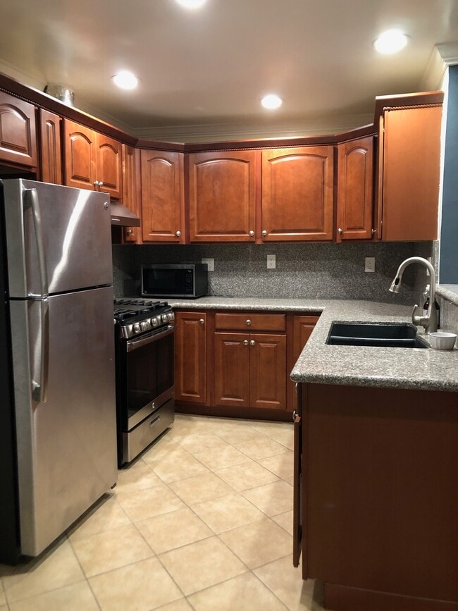 Building Photo - 4633 Marine Ave