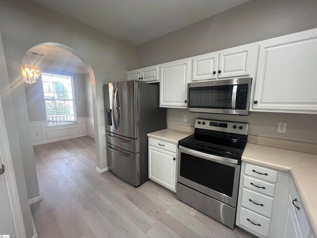 Foto del edificio - 522 Peach Grove Pl