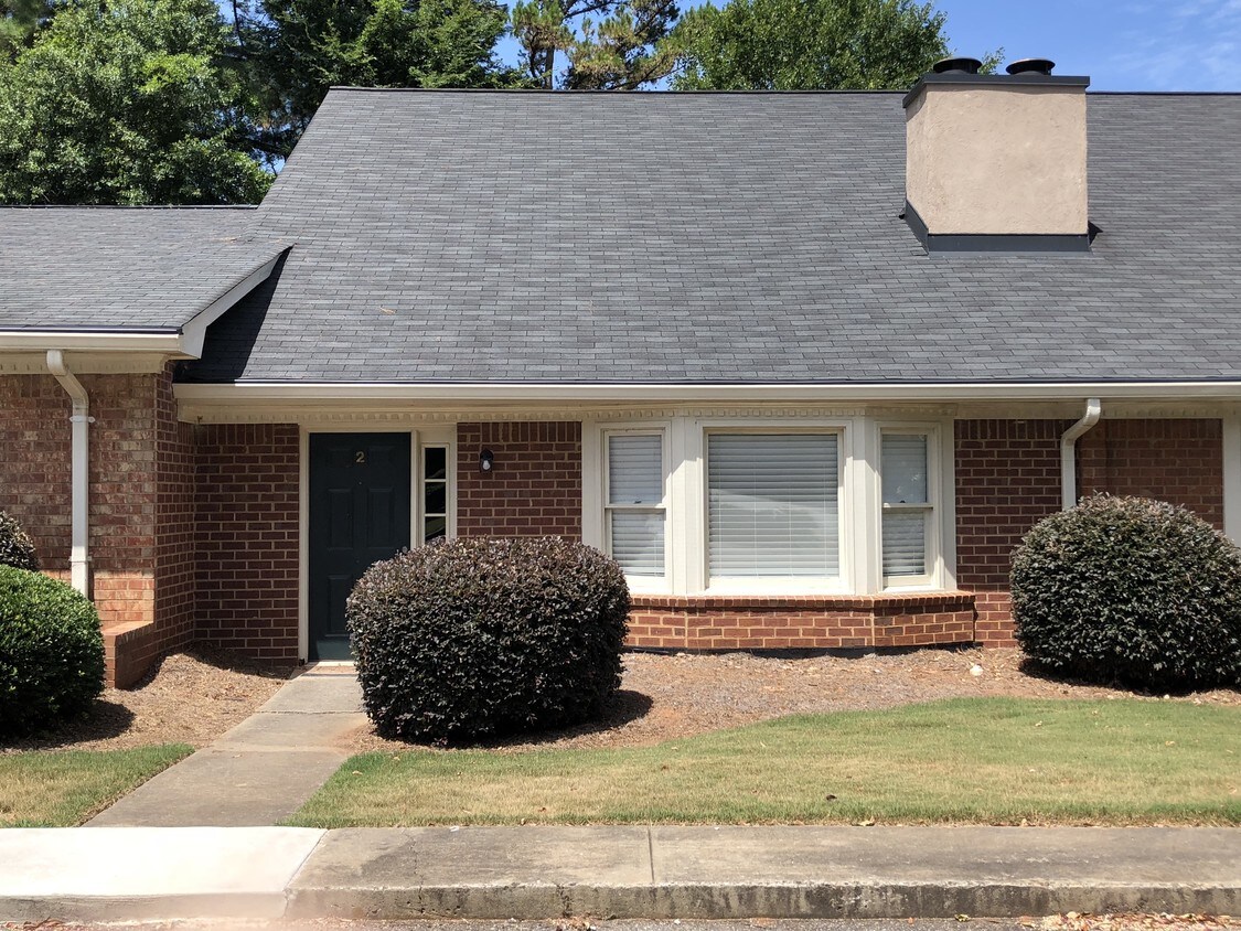595 Macon Hwy, Athens, GA 30606 Condo for Rent in Athens, GA