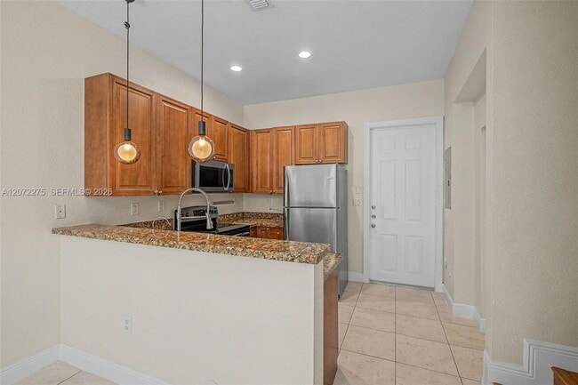 Building Photo - 2945 Coconut Ave