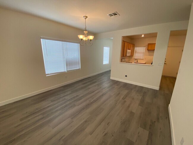 Foto del edificio - Beautiful 55+ 3 bed/2 bath home located in Aliante