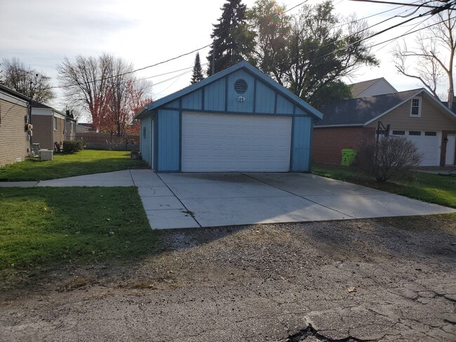 Building Photo - 39297 Prentiss St