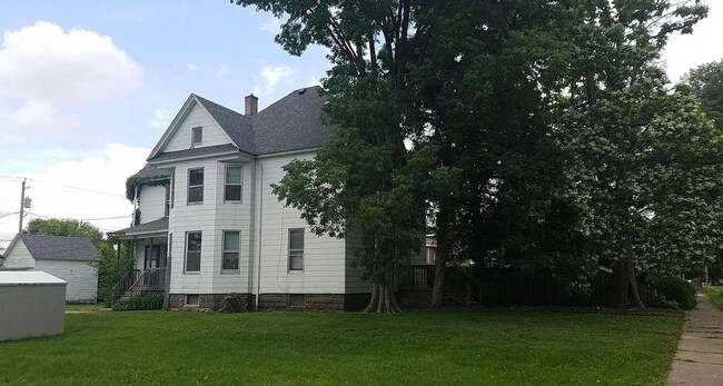 Building Photo - 4307 8th Ave