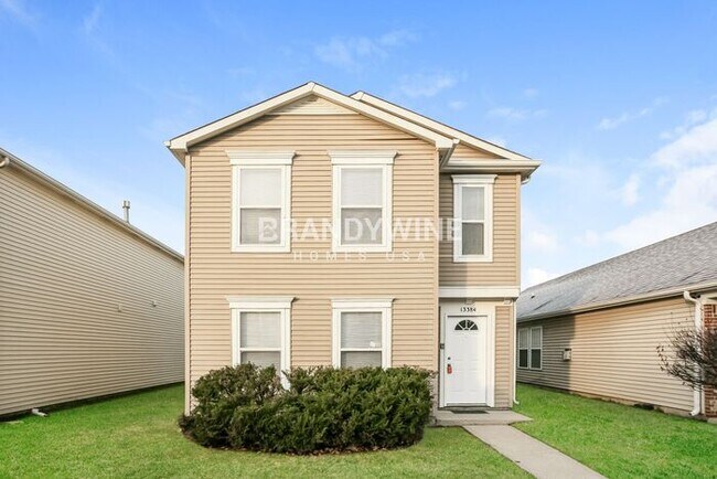 Building Photo - MOVE IN SPECIAL!! - MAY FREE with move in ...