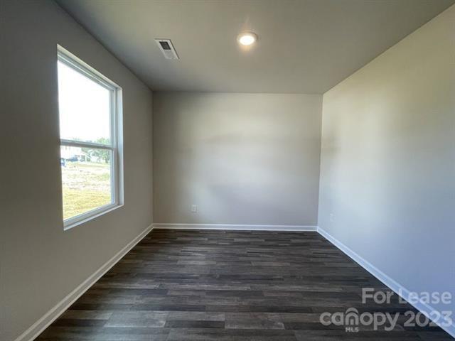 Foto del edificio - 1035 Pepper Ln