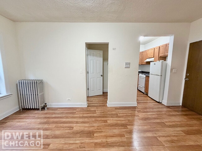 Foto del edificio - 1746 N Humboldt Blvd