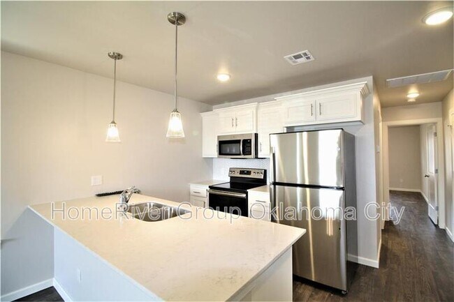 Foto del edificio - 11526 Keystone Cir