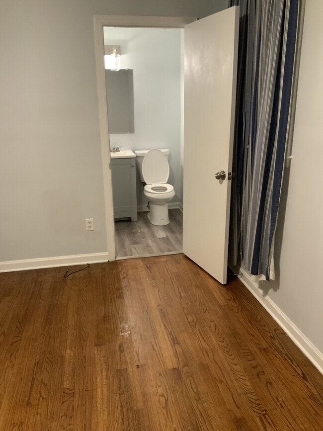 Building Photo - 1287 Montview St