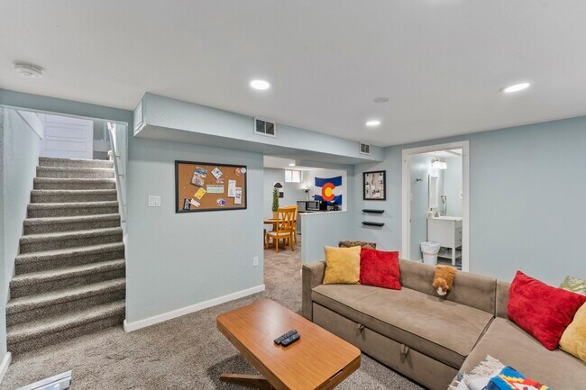 Foto del edificio - 2628 Green Ridge Dr