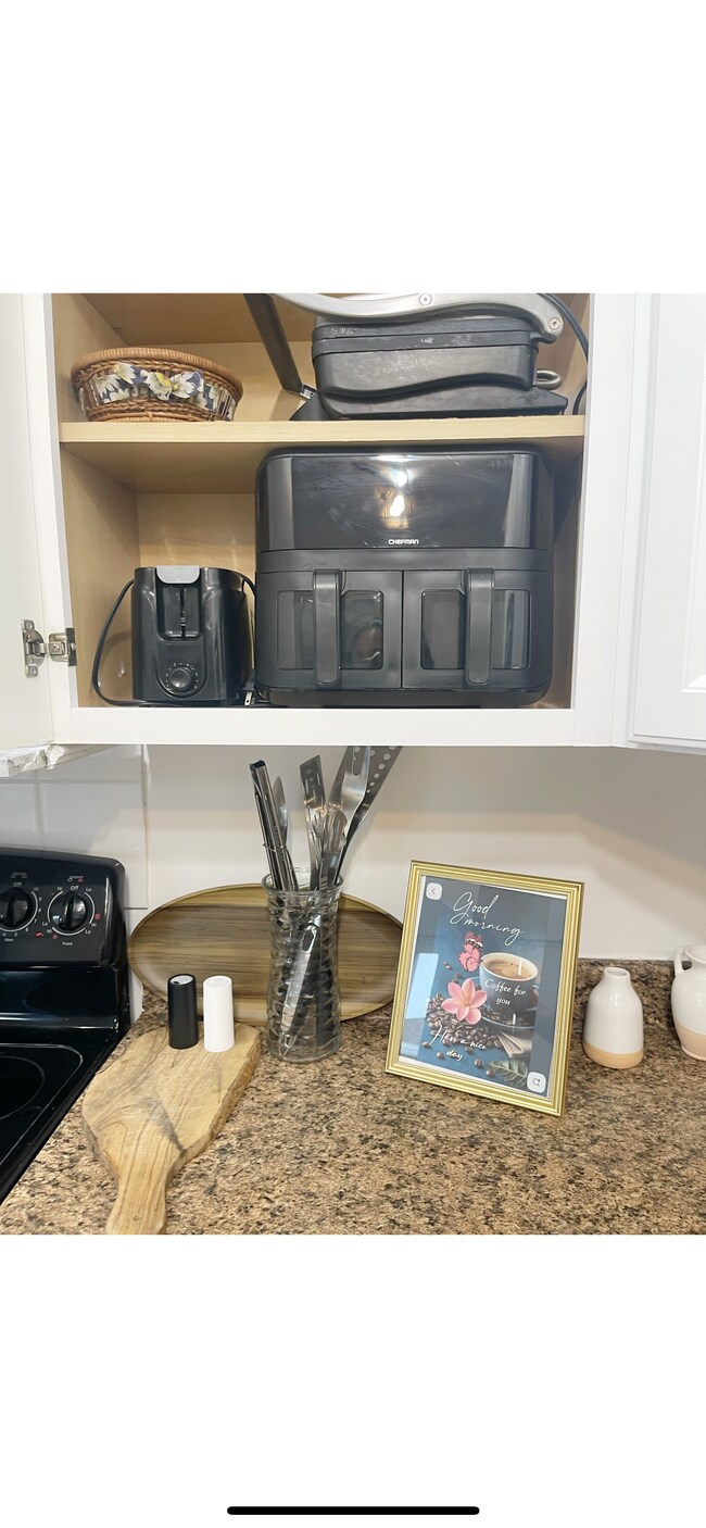 Foto del edificio - 4915 Weymouth St