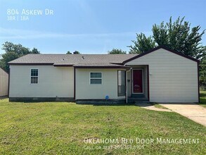 Building Photo - 804 Askew Dr